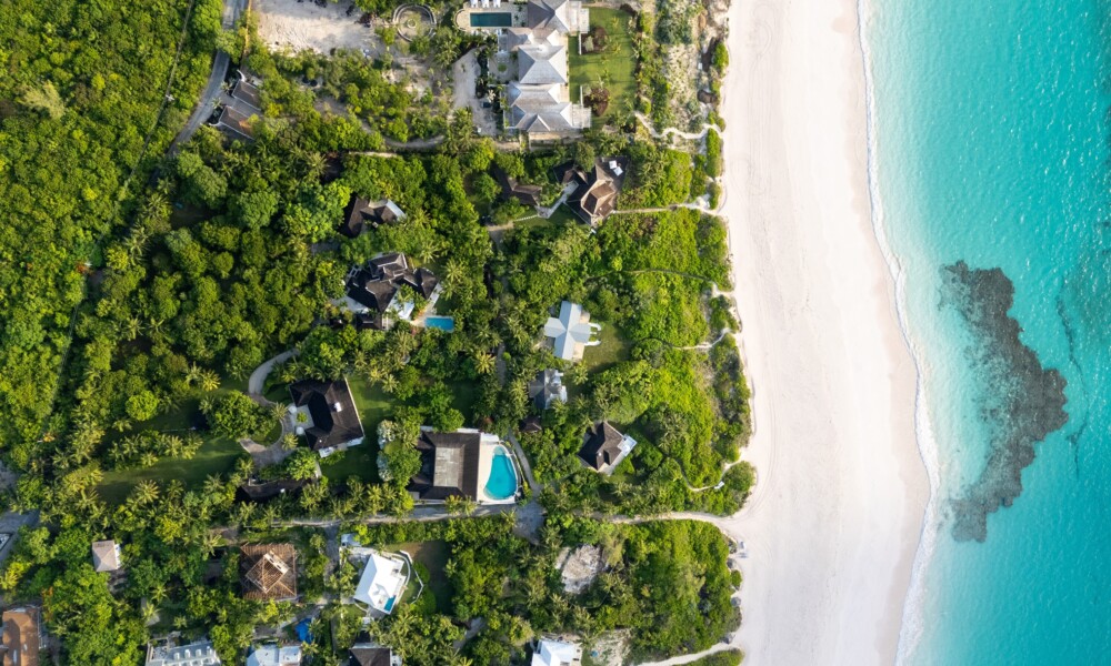 003 Villa Three Bees DJI 20240730074809 0234 D AIR3