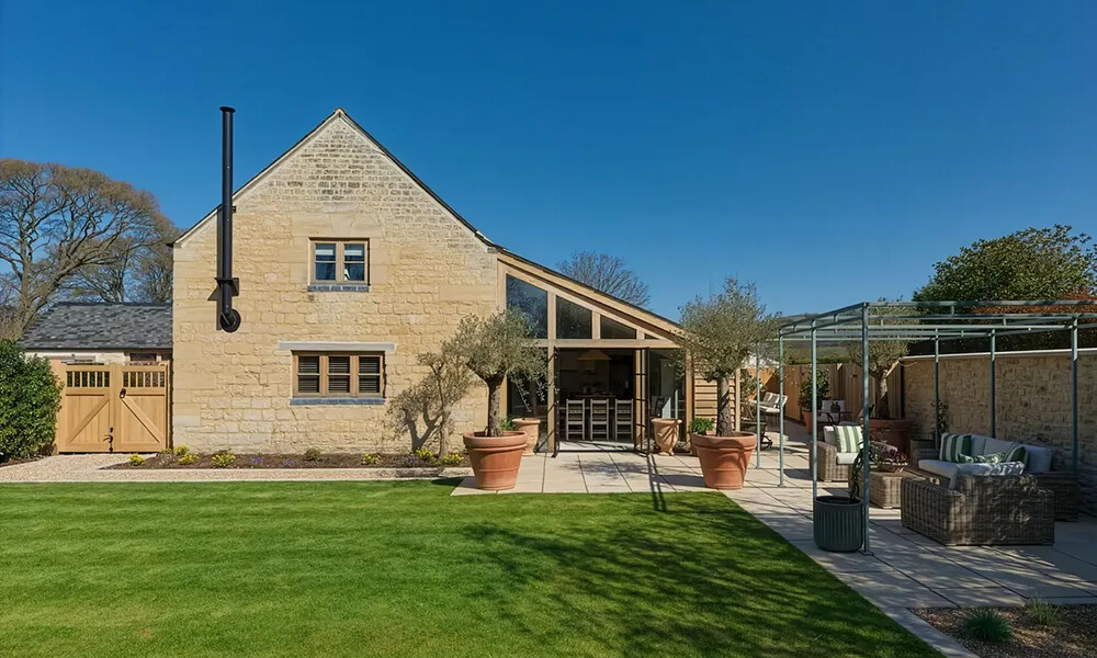 Cotswold Barn Bentham 19