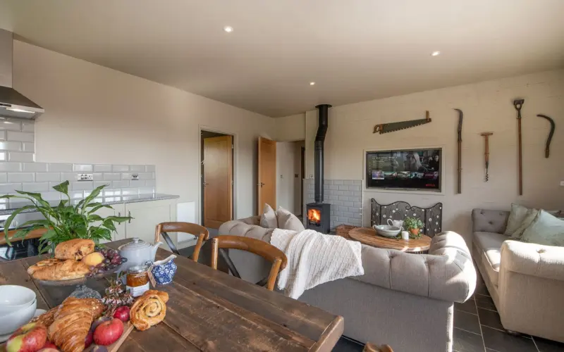 Little Bickley Big Barn Stays 11