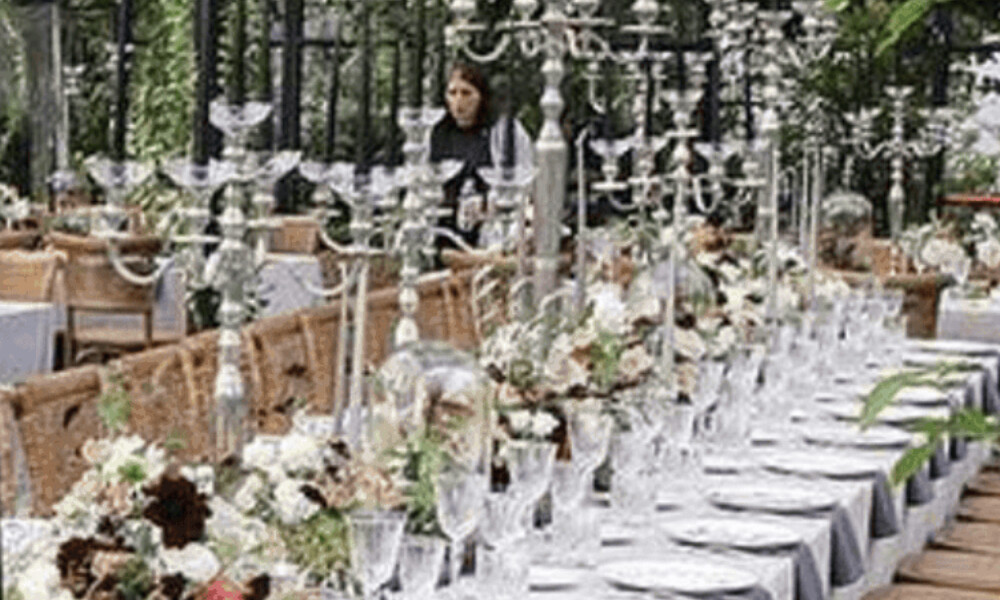 Villa Balbiano luxury property Lake Como table settings table scale decor decoration design exclusive private events weddings party floral floristic