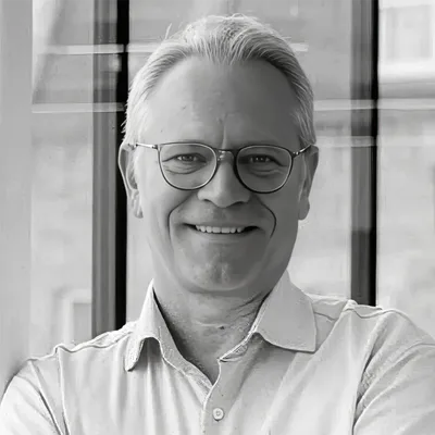 Chris team square bw