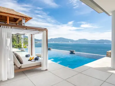 01 Swimming Pool Area