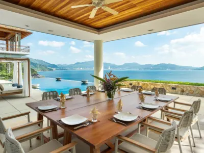 03 2 Swimming Pool Area