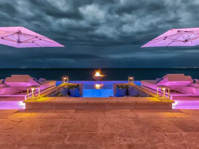 22d Pool Night MG 4507