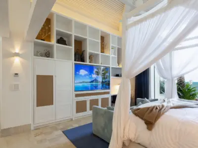 30 Master Bedroom MG 4093