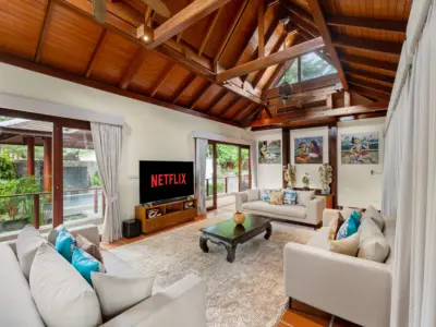 25 Villa Horizon Media Room