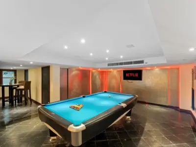 32 Villa Horizon Game Room