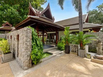 45 Villa Horizon Entrance