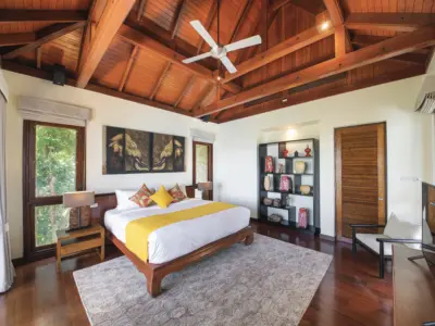 51 1 Villa Horizon Master Bedroom 1