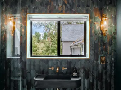 Green Bathroom 7