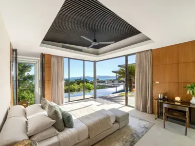 32 Villa Raku Master Bedroom