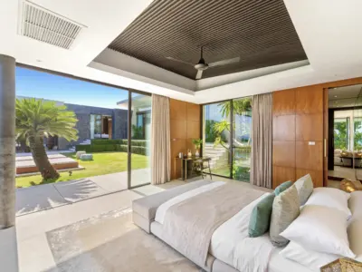 33 Villa Raku Master Bedroom