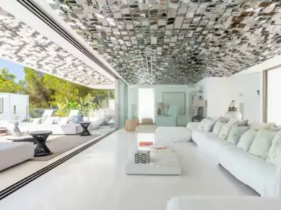 03da571f 1975 4237 b402 c2430c152412