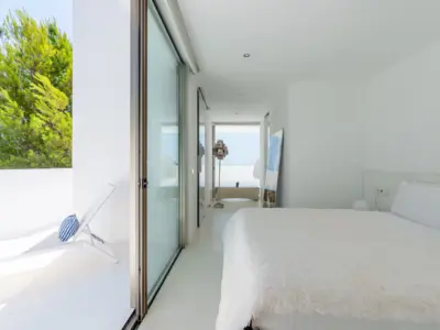 5aa3fa5e 45e9 4eef a8bc c83b061da9a2