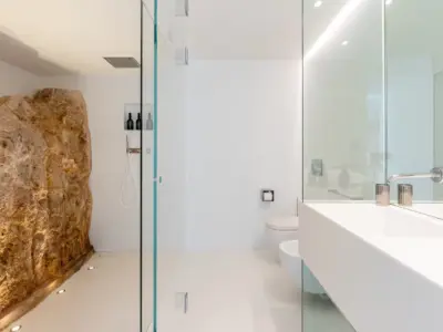 28e28134 154c 493a a76b 53b1b658030d