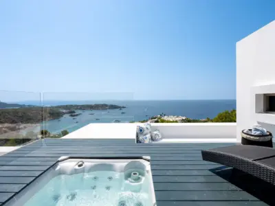 52c950eb ae15 42e3 a168 422995960cef