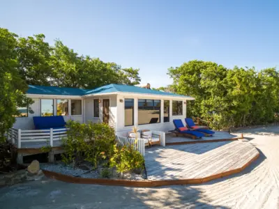 RB Room Hibiscus House 1 Exterior