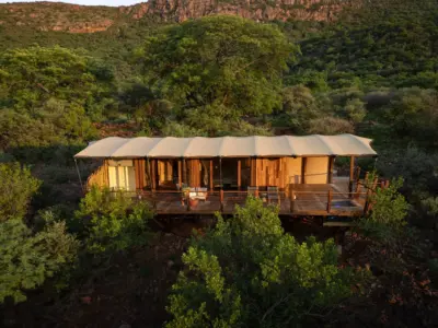 Cliff Suite exterior 1