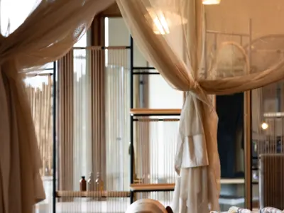 Cliff Suite Interior 2