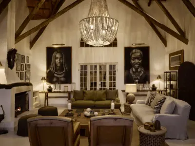 Interior Lounge main area Laba Mama Simba 2