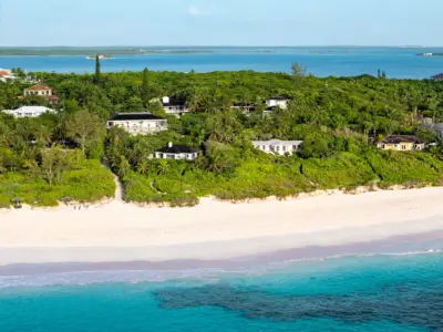 002 Villa Three Bees DJI 20240730074620 0226 D AIR3