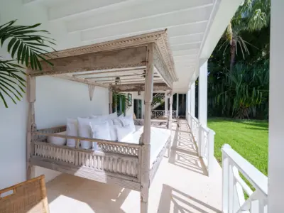 006 Villa Three Bees A7 B02167