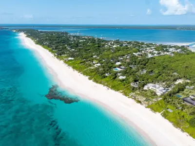 007 Villa Three Bees DJI 20240730091615 0248 D AIR3