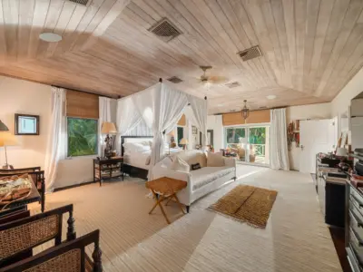 070 Villa Three Bees DSC01516edited