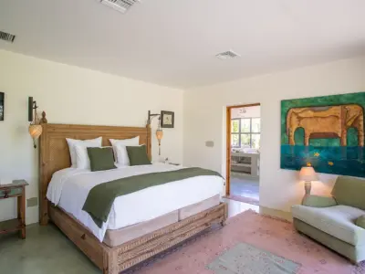 Large Guest Room Bedroom 2