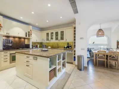 Yellow Castle Mallorca 16