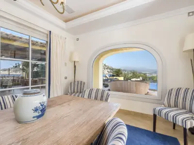 Yellow Castle Mallorca 19