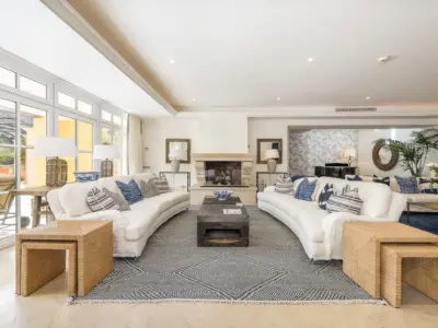 Yellow Castle Mallorca 22