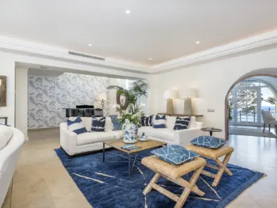 Yellow Castle Mallorca 24