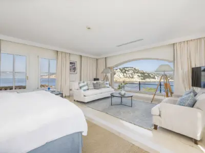 Yellow Castle Mallorca 36