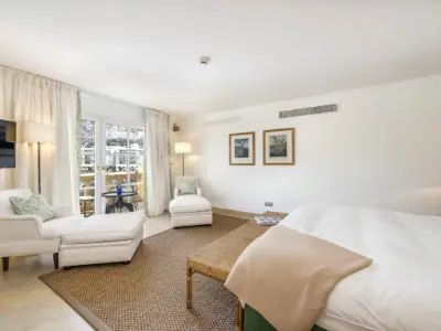 Yellow Castle Mallorca 59