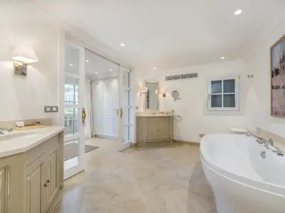 Yellow Castle Mallorca 61