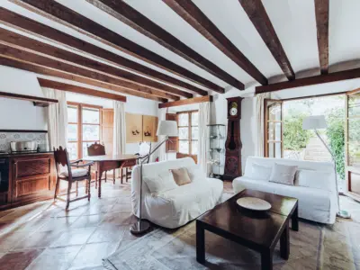 29 Bedroom 9 Living Room Kitchen