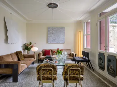 C7 Casetta Rossa living