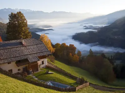 The Lodge panorama in Autumn 1