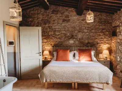 Bedroom details