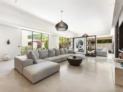 15 villa livingroom