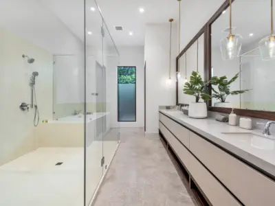 23 villa master bathroom