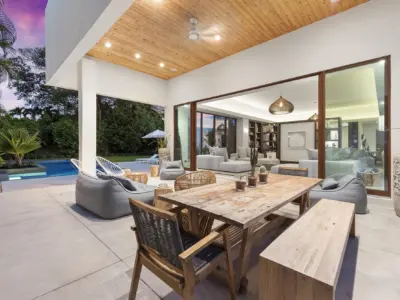 29 villa outdoor patio