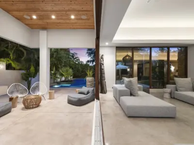 30 villa outdoor patio