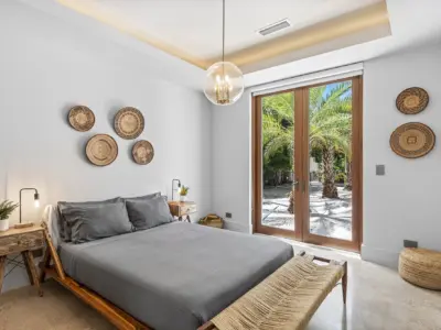 54 villa guest bedroom