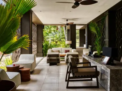 Concierge Desk