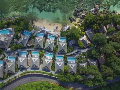 Villas with swimming pool