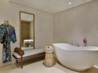 Cliff house panorama suite bathroom 2