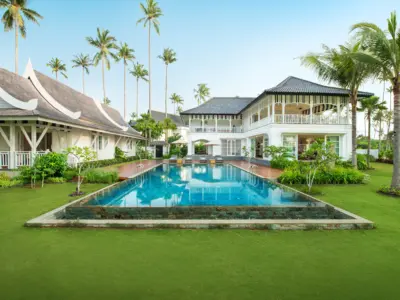 Vanda Villa Exterior