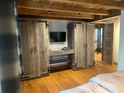 Chalet des Reves 18 rooms4